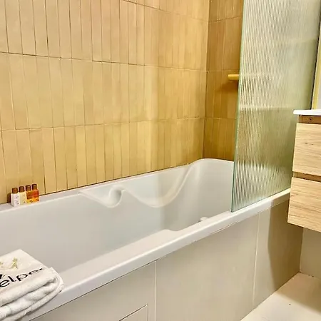 Le Daphnee Yourhosthelper Appartement